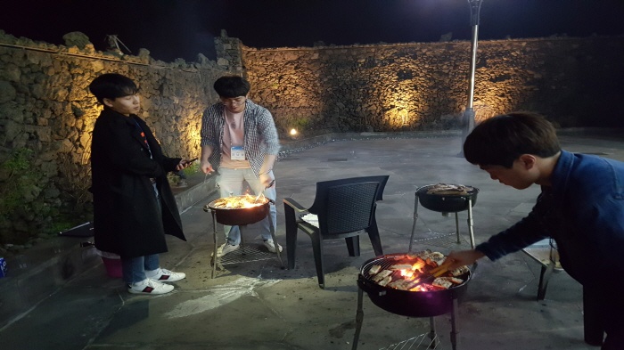 2018. 3. 30. (금) ~ 31.(토) < 2018년도 학과 M.T 신입생 소개 및 만찬 >